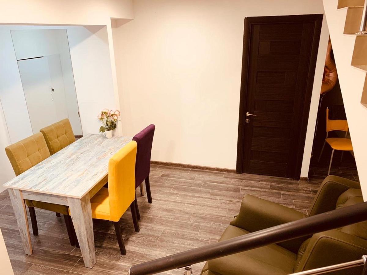 IT Hotel Tumanyan Street Yerevan Bagian luar foto
