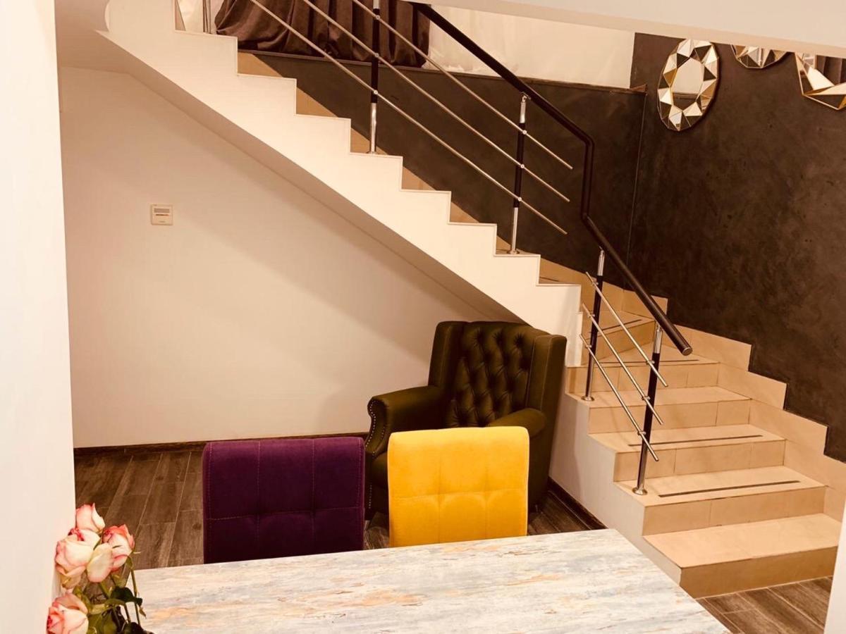 Tumanyan It Hotel Yerevan Bagian luar foto